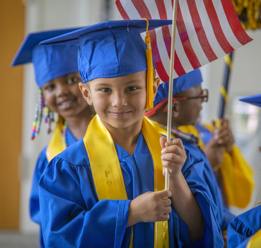 Child Lab Graduation 2023 7515 - Resized - 900px - 150 dpi