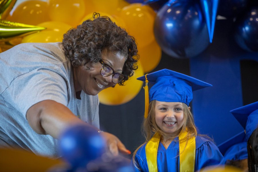 Child Lab Graduation 2023 7791 - Resized - 900px - 150 dpi